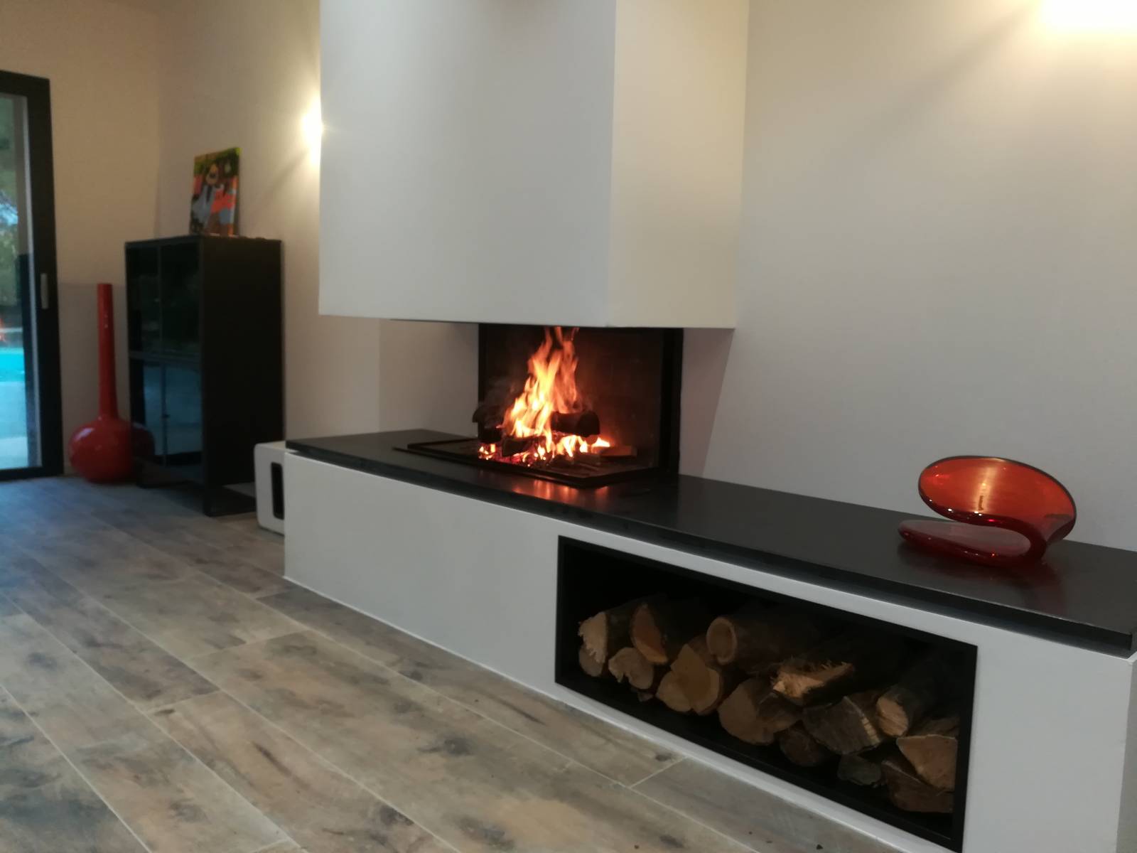 Installation D Une Cheminee Moderne 3 Faces A Porte Relevable Dans Le Salon D Une Maison A Istres Vente De Foyers Et Poeles A Bois Sur Avignon Cheminees Conception Installation D Une Cheminee Moderne 3 Faces A Porte Relevable Dans Le Salon D Une Maison A Istres Vente De Foyers Et Poeles A Bois Sur Avignon Cheminees Conception