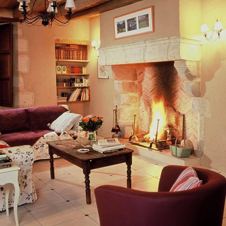 Flash Info : Profitez des vacances avec nos poêles à bois et inserts sur mesure de haute qualité